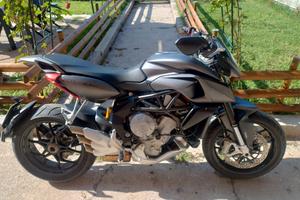 MV Agusta Rivale 800