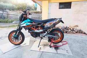 KTM 690 smc-r 2015 DEPOLIBRETTOA2