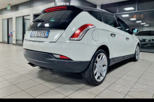 Lancia delta 1.9 190cv b turbo 16v