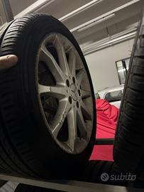 Cerchi con pneumatici Mercedes classe b