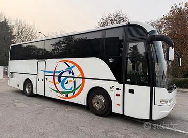 Autobus/ Neoplan 43 posti cronotachigrafo a disco