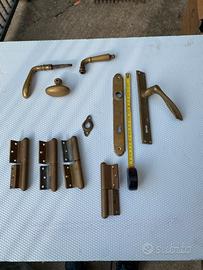 Ferramenta in ottone