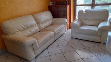 DIVANO CON POLTRONA