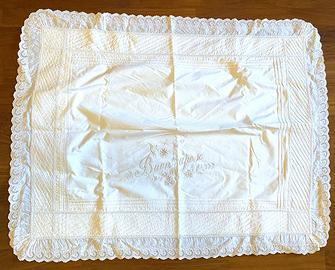 Federa antica ricamata