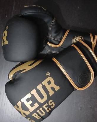 guanti da boxe boxeur neri