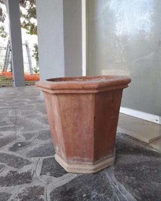 Vasi in terracotta. 