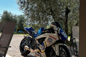 GSX R 600