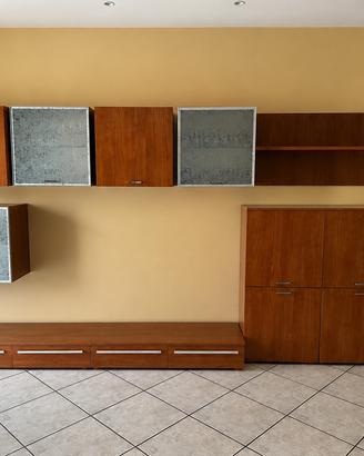 Parete attrezzata in legno ciliegio modulare