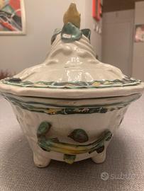 GRANDE ZUPPIERA ANTICA IN MAIOLICA