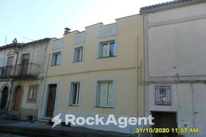 TRECCHINA DELIZIOSA ABITAZIONE NEL CENTRO