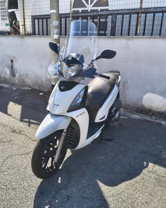 Kymco People 200 GT