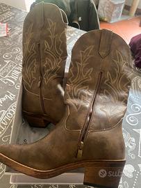 Stivali country brown taglia 38 nuovi