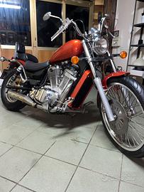 Suzuki intruder 800