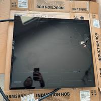 Piano induzione Samsung NZ64B5066kk vetro rotto