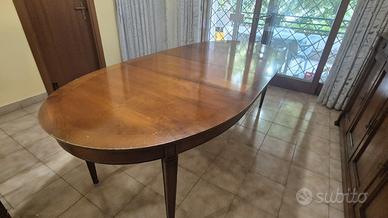 Tavolo da pranzo ovale allungabile in legno