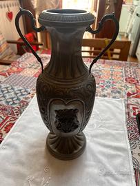 Vaso in peltro vintage