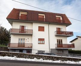 4 vani ampio con balcone e spazioso garage