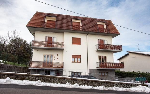 4 vani ampio con balcone e spazioso garage