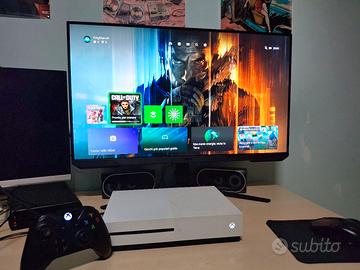 Xbox One S 500gb white + controller