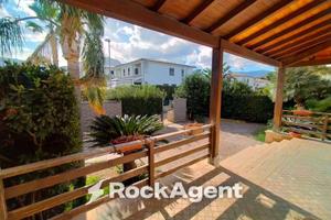 Villa di 436 m² con più di 5 locali a Carini