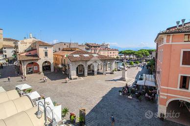 UFFICIO A DESENZANO DEL GARDA