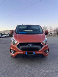 Ford tourneo custom titanium