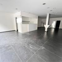 Comiso locale commerciale