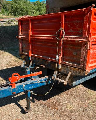 Rimorchio agricolo Bicchi ribaltabile idraulico 35