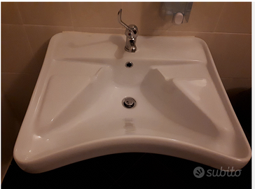 Kit bagno disabili (lavabo e wc), maniglione e all