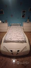 Letto singolo a forma di macchina