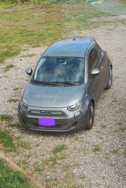 Fiat 500e batteria 42kw Icon