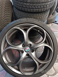 Gomme Continental 255/35/19