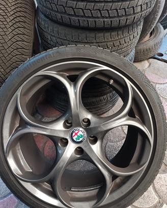 Gomme Continental 255/35/19