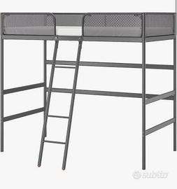 letto singolo soppalcato con scaletta Ikea