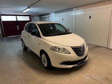 Lancia Ypsilon 1.2 Gold