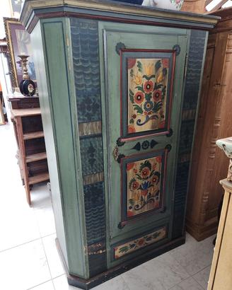 armadio antico fine 800