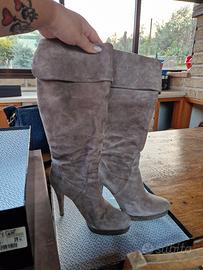 stivali alti numero 37 