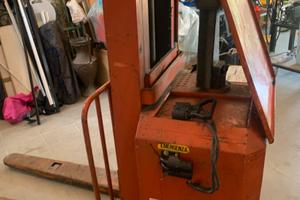 Carrello stoccatore