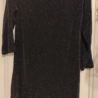 Vestito nero brillante