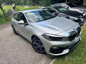 BMW 116d F40116d Sport auto