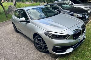 BMW 116d F40116d Sport auto