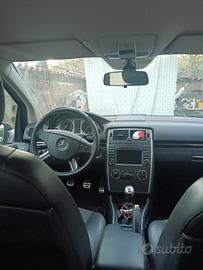 Mercedes b200