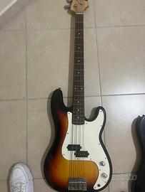 Chitarra elettrica, basso e amplificatore