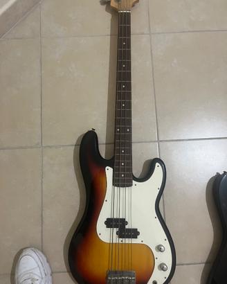 Chitarra elettrica, basso e amplificatore