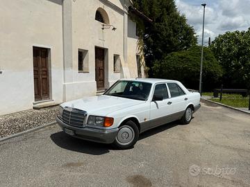 Mercedes 300 SE W126