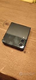 Samsung Galaxy Z Flip 4 