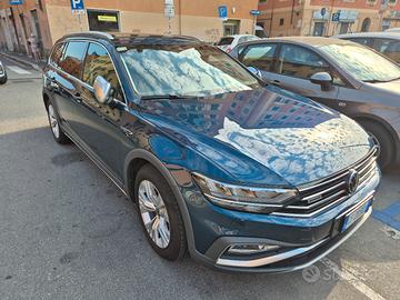passat altrak 2021