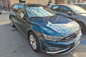 passat altrak 2021