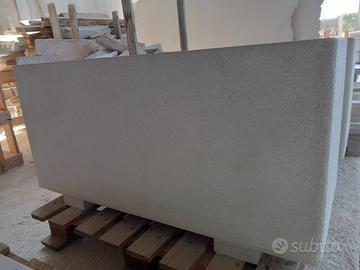 FIORIERE IN PIETRA NATURALE 