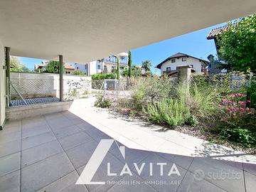 trilocale con terrazzo e giardino ad Appiano
